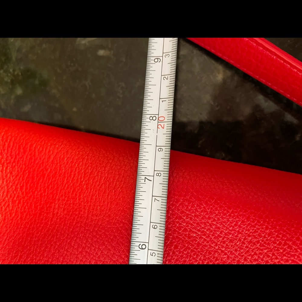 Talbot Pebble Leather Red Purse - Picture 4 of 8